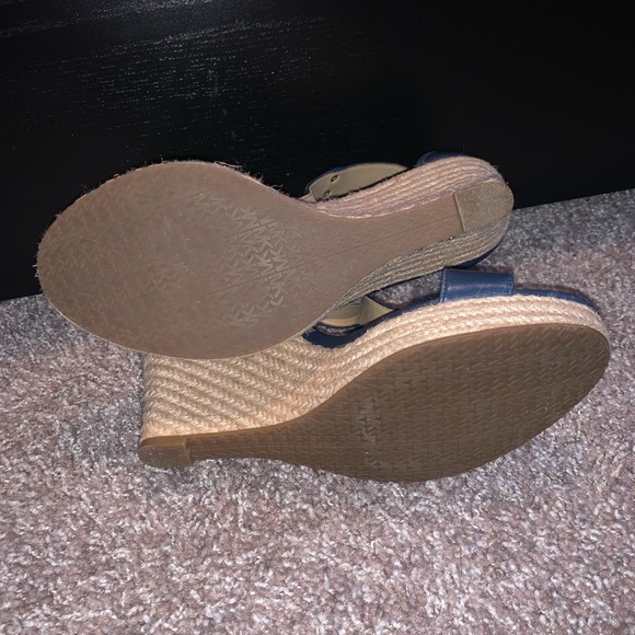 Coconuts by Matisse Coryn Metallic Wedges - Sz 8M - Picture 2 of 5